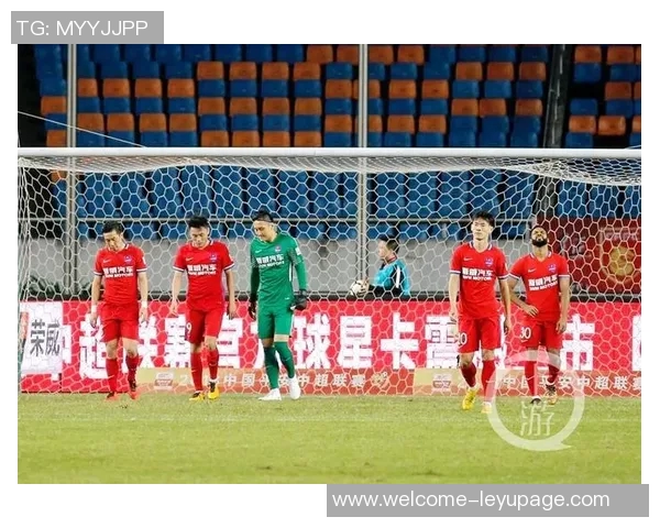 常规时间三分绝平加时包揽10分8号秀杰明高效拿下18分5板5助